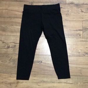 Mossimo Capri leggings 🌻 large